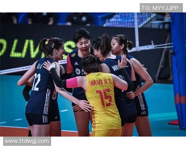 女排大冠军杯中国队对战日本队精彩比分回顾与赛况分析
