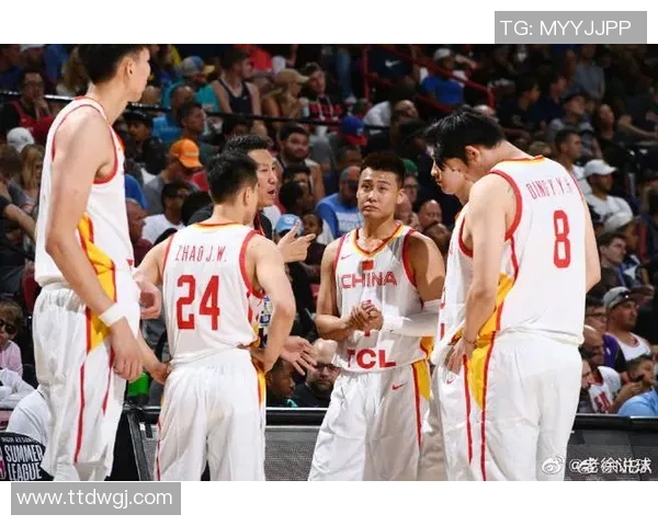 中国男篮与热火首节较量精彩回顾与战术分析