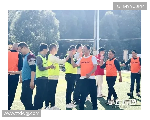 亲子相伴，“佳超”爸爸足球赛燃情演出